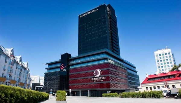 Double Tree by Hilton Hotel and Shopping Center